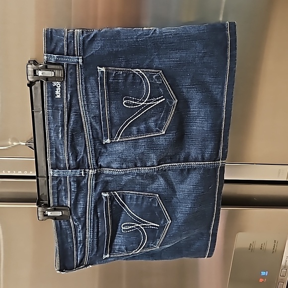 💕KITSON💕 Y2K Play Me Denim Mini Skirt ~ Dark Blue Wash 30 - Picture 2 of 12